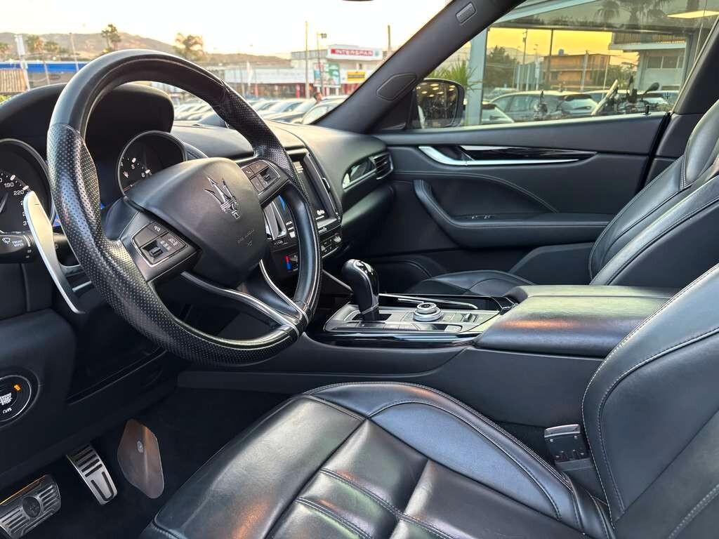 Maserati Levante V6 430 CV S AWD 2017/ KM 123.000 Tua a 379 Euro al mese