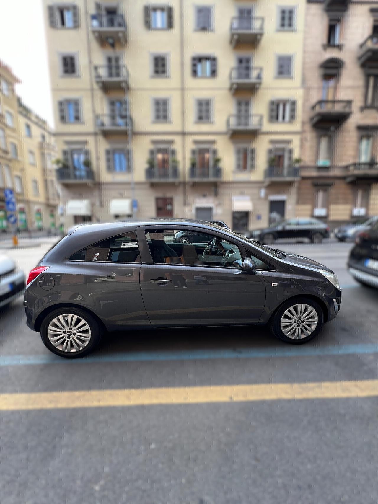 Opel Corsa 1.0 12V 5 porte Elective