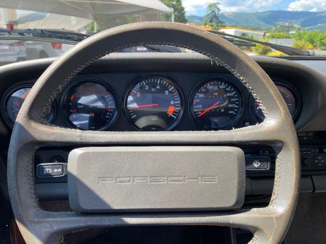 PORSCHE 911 Carrera 3.2 Coupé