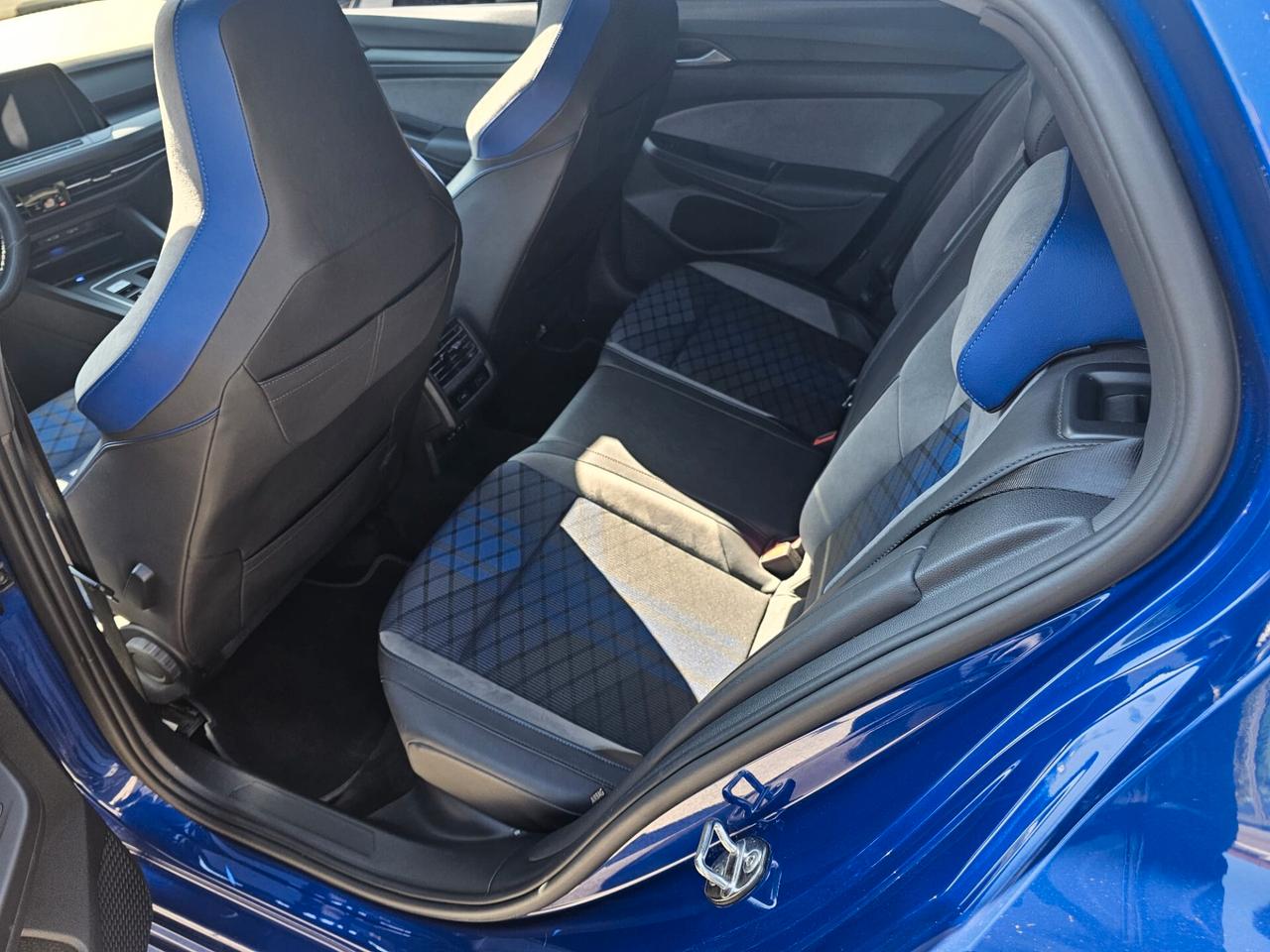 Volkswagen Golf 2.0 TSI R DSG 4Motion