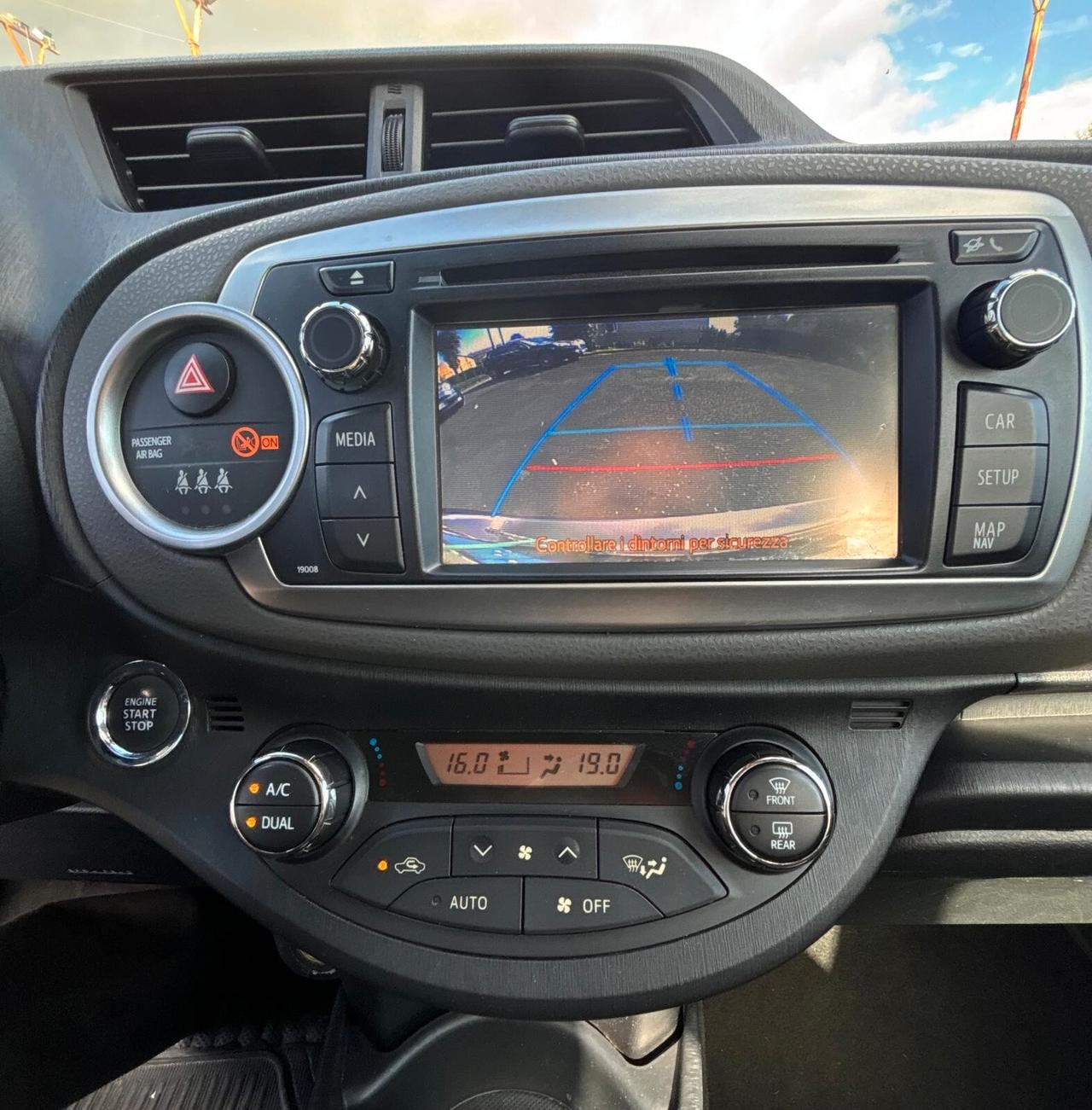 Yaris 1.4 D-4D 5 porte Lounge