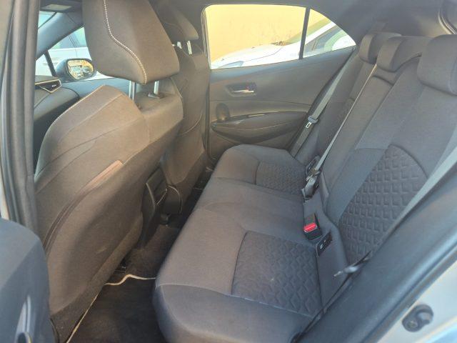 TOYOTA Corolla 2.0 Hybrid Business