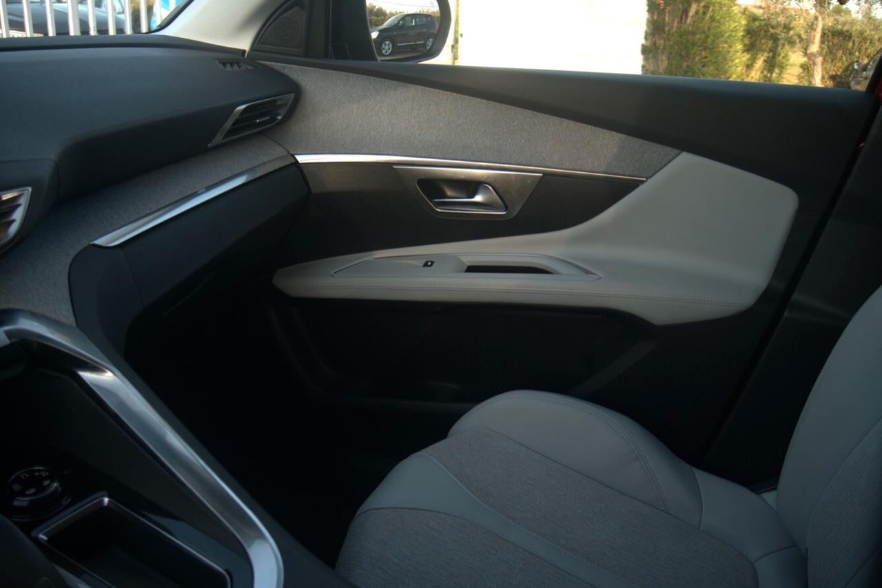 Peugeot 3008 BlueHDi 130 S&S EAT8 Allure