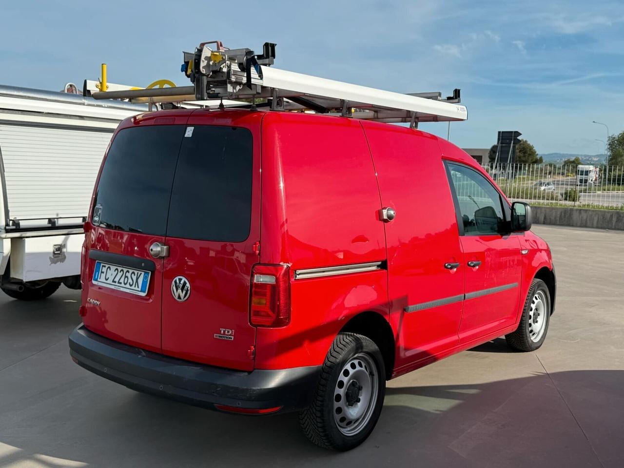 Volkswagen Caddy 2.0 TDI 122 CV 4Motion Furgone