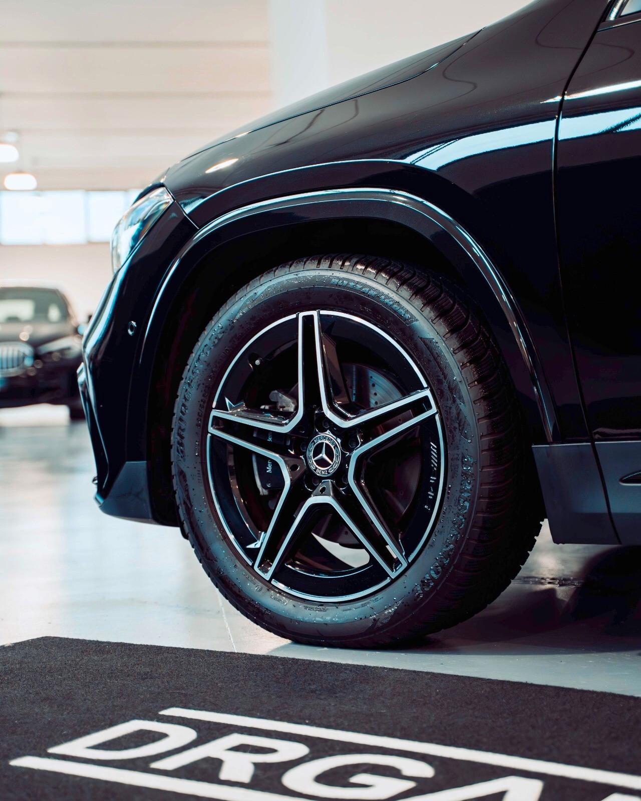 Mercedes-benz GLA 200d AMG Line Premium IVA ESP/TETTO/19"
