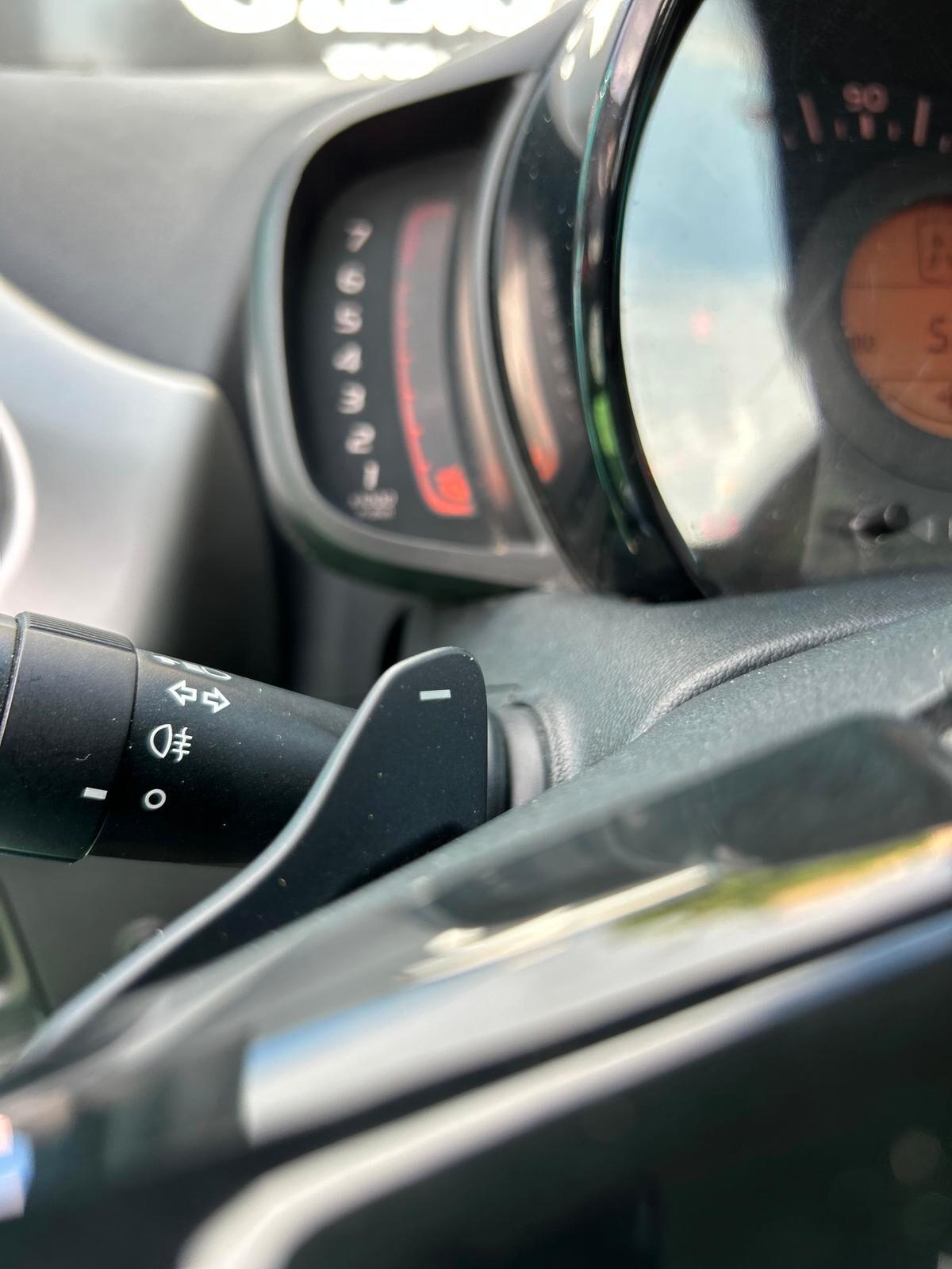 Citroen C1 1.0 benzina 68 ETG 5 porte Shine
