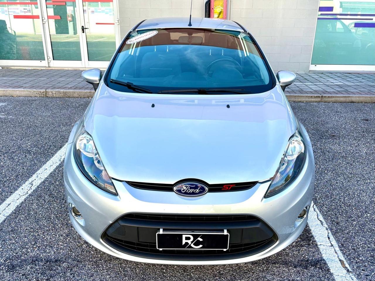 Ford Fiesta Neopatentati