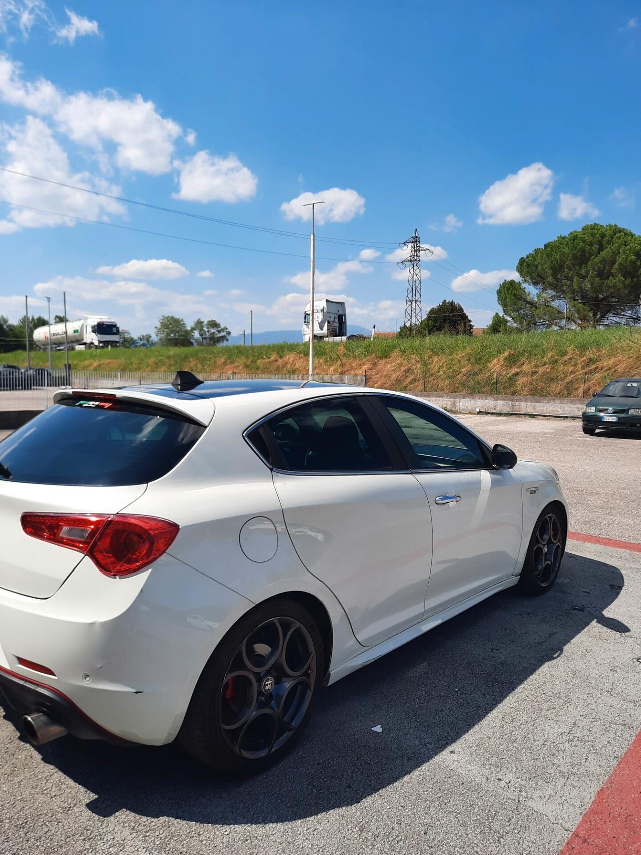 Alfa Romeo Giulietta 1.4 Turbo 120 CV GPL Progression OK NEOPATENTATI