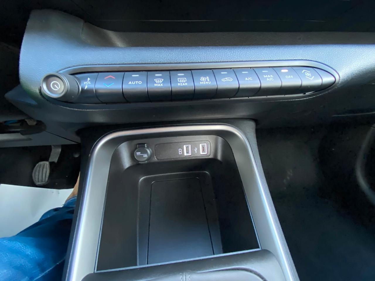 Jeep Avenger 1.2 Turbo 100 CV Altitude ''AZIENDALE''