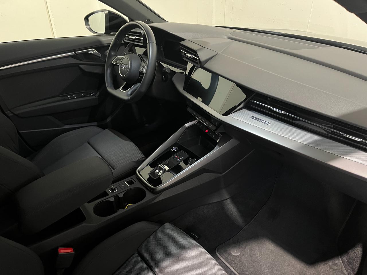 AUDI A3 SPORTBACK 40 TDI S-TRONIC QUATTRO S-LINE EDITION