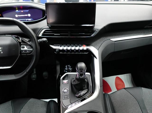 Peugeot 3008 II 1.5 BlueHDI 130 CV ALLURE