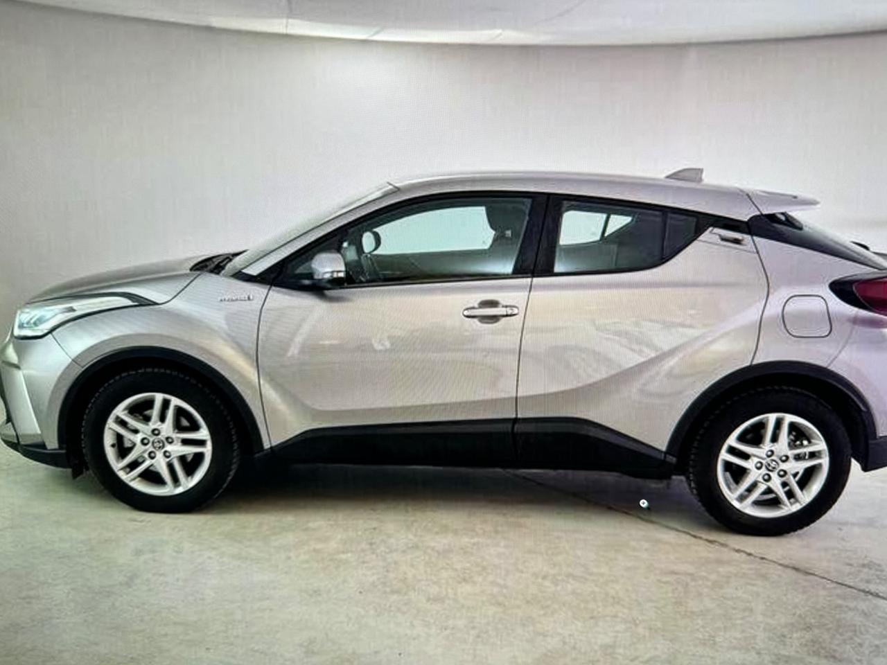 Toyota C-HR 1.8 Hybrid E-CVT Active