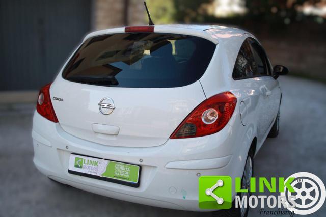 OPEL Corsa 1.2 3 porte b-color NEOPATENTATI