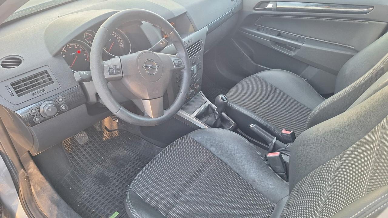 Opel Astra 1.6 Twinport Station Wagon Cosmo