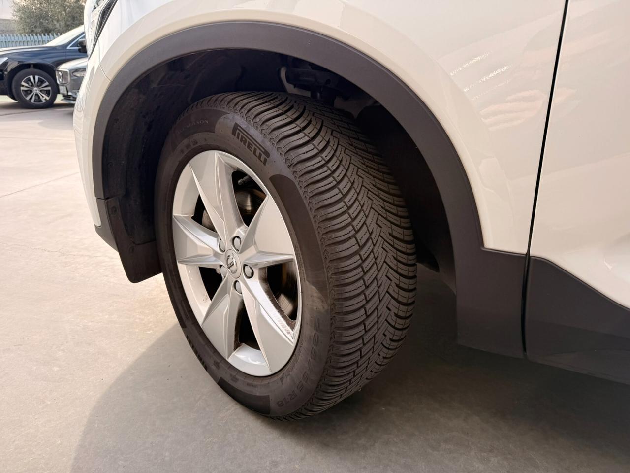 Volvo XC40 B3 automatico Core