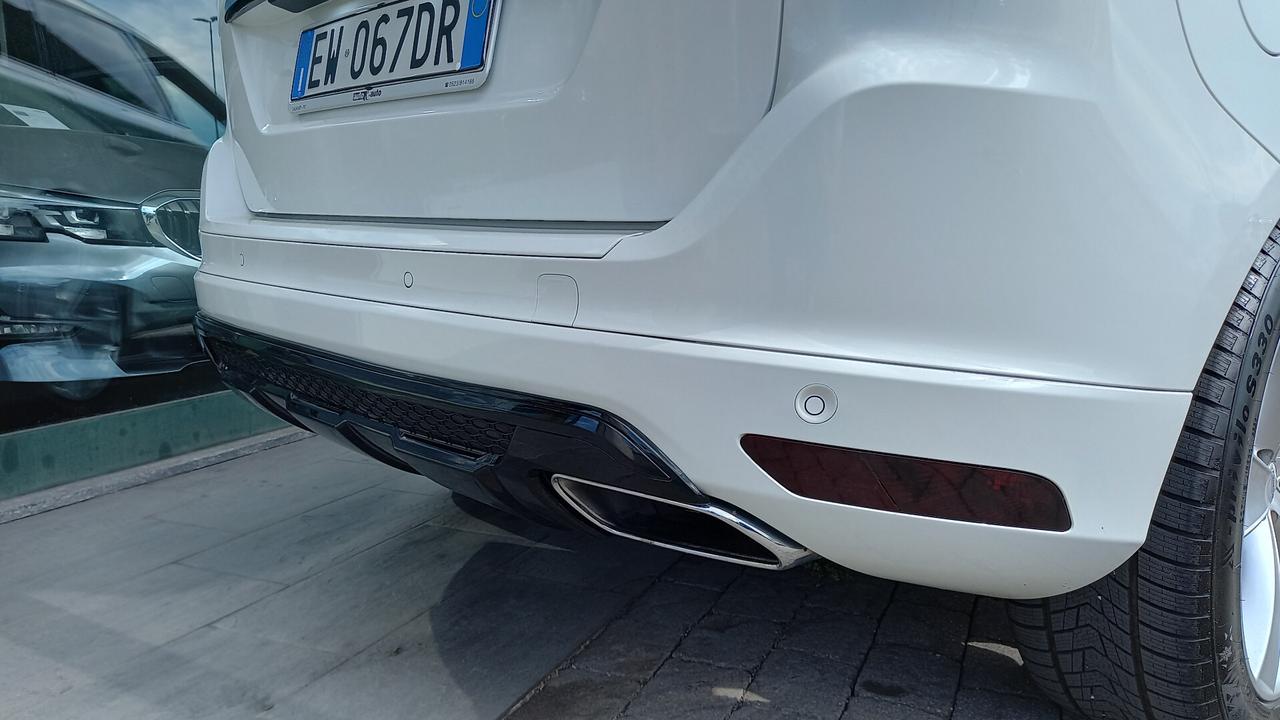 Volvo XC 60 XC60 D4 AWD Geartronic R-design Momentum