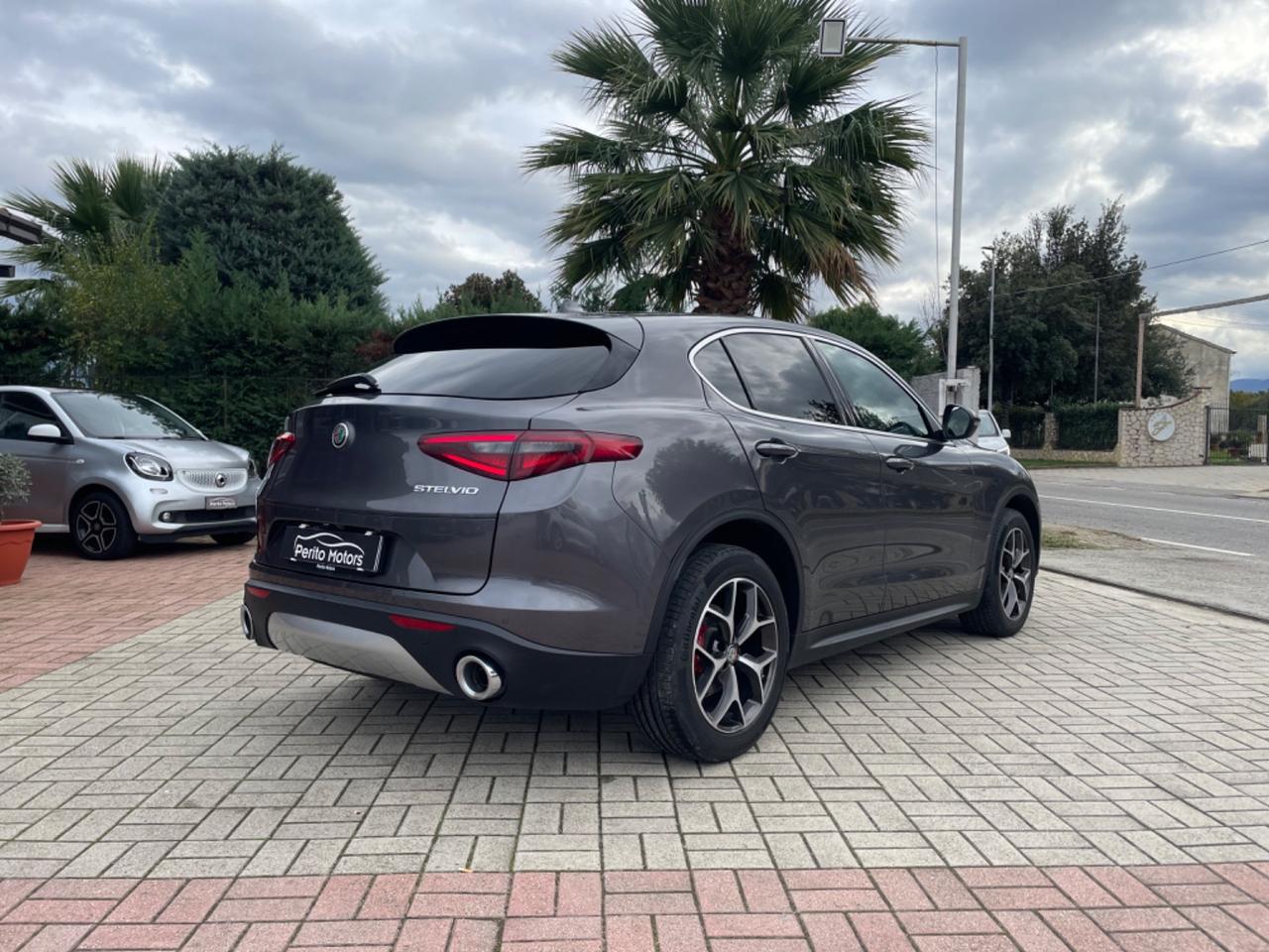 Alfa Romeo Stelvio 2.2 Turbodiesel 210 CV AT8 Q4 Executive