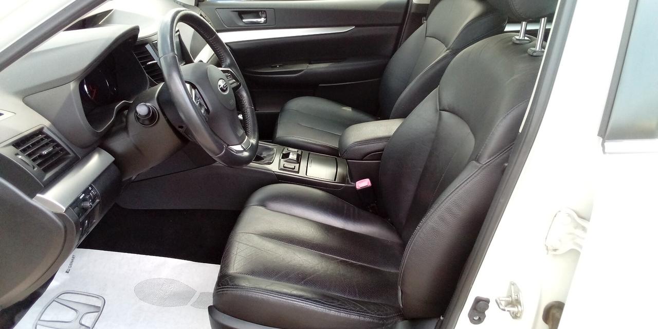 Subaru Legacy OUTBACK 2.0D Trend Leather