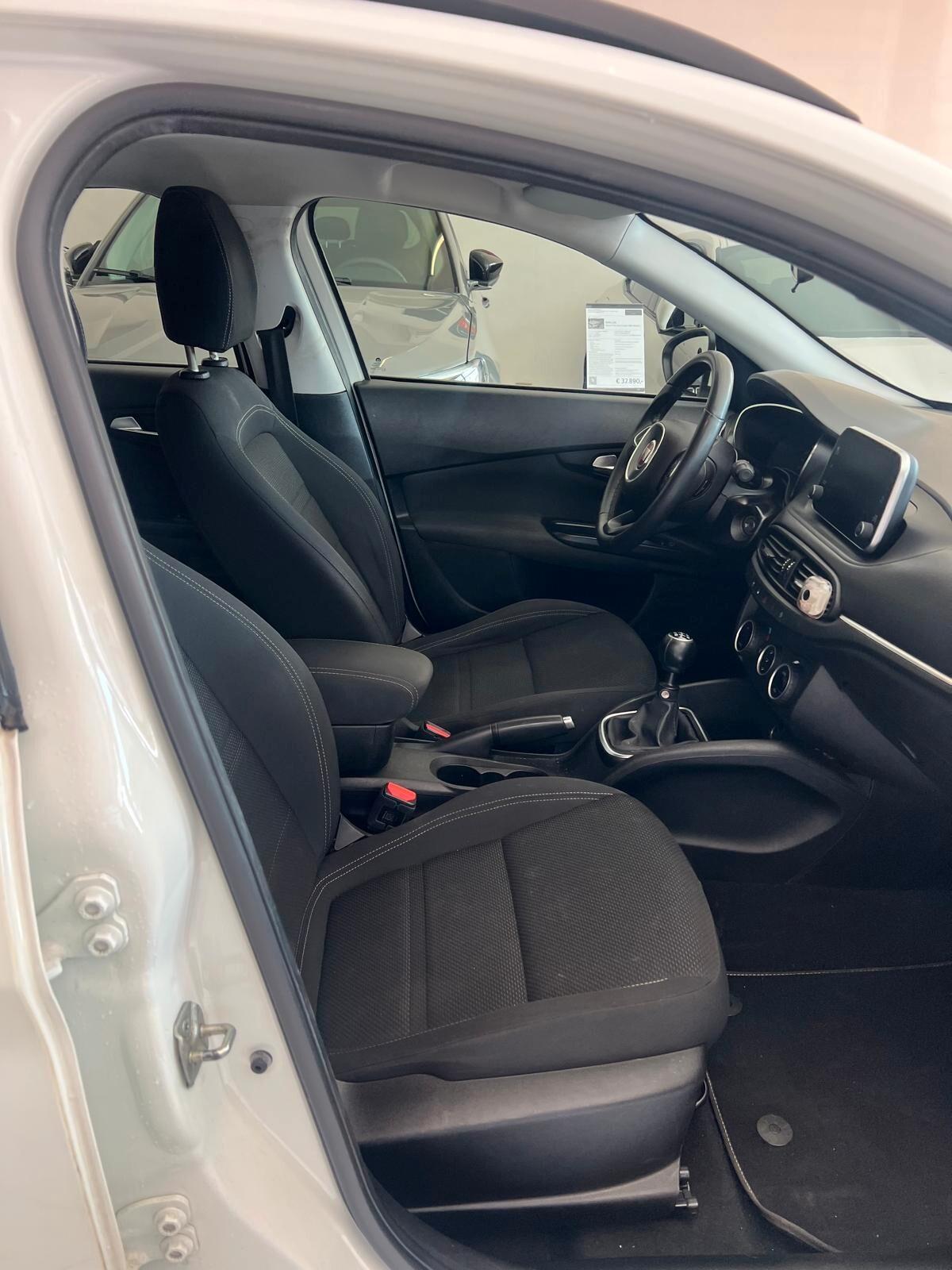 Fiat Tipo 1.6 Mjt S&S DCT SW Lounge