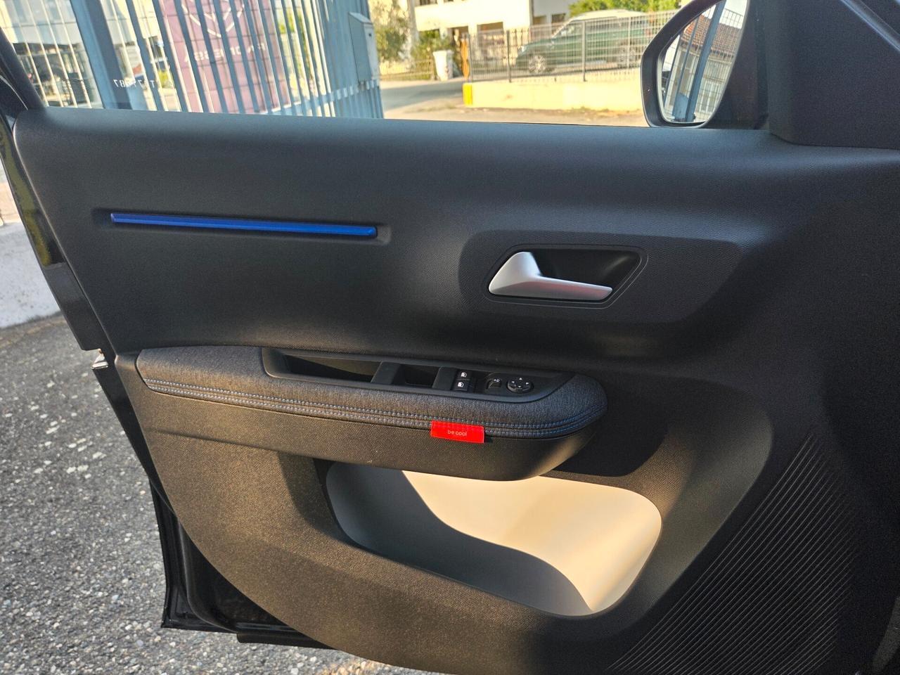 Citroen C3 PLUS 100 CV KM0 TETTO BIANCO NESSUN OBBLIGO FINANZIARIO