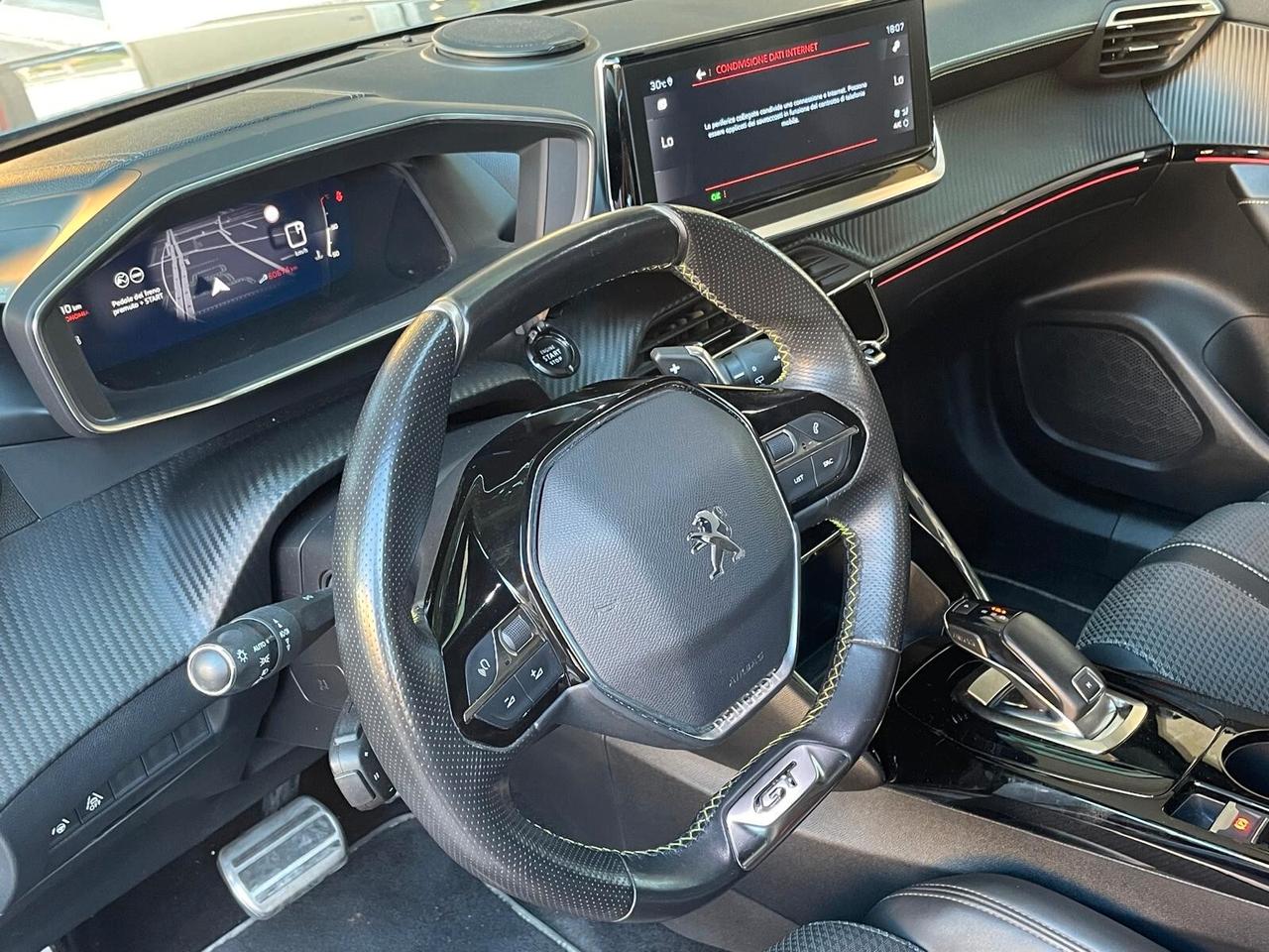 Peugeot 2008 PureTech 130 S&S EAT8 GT Line