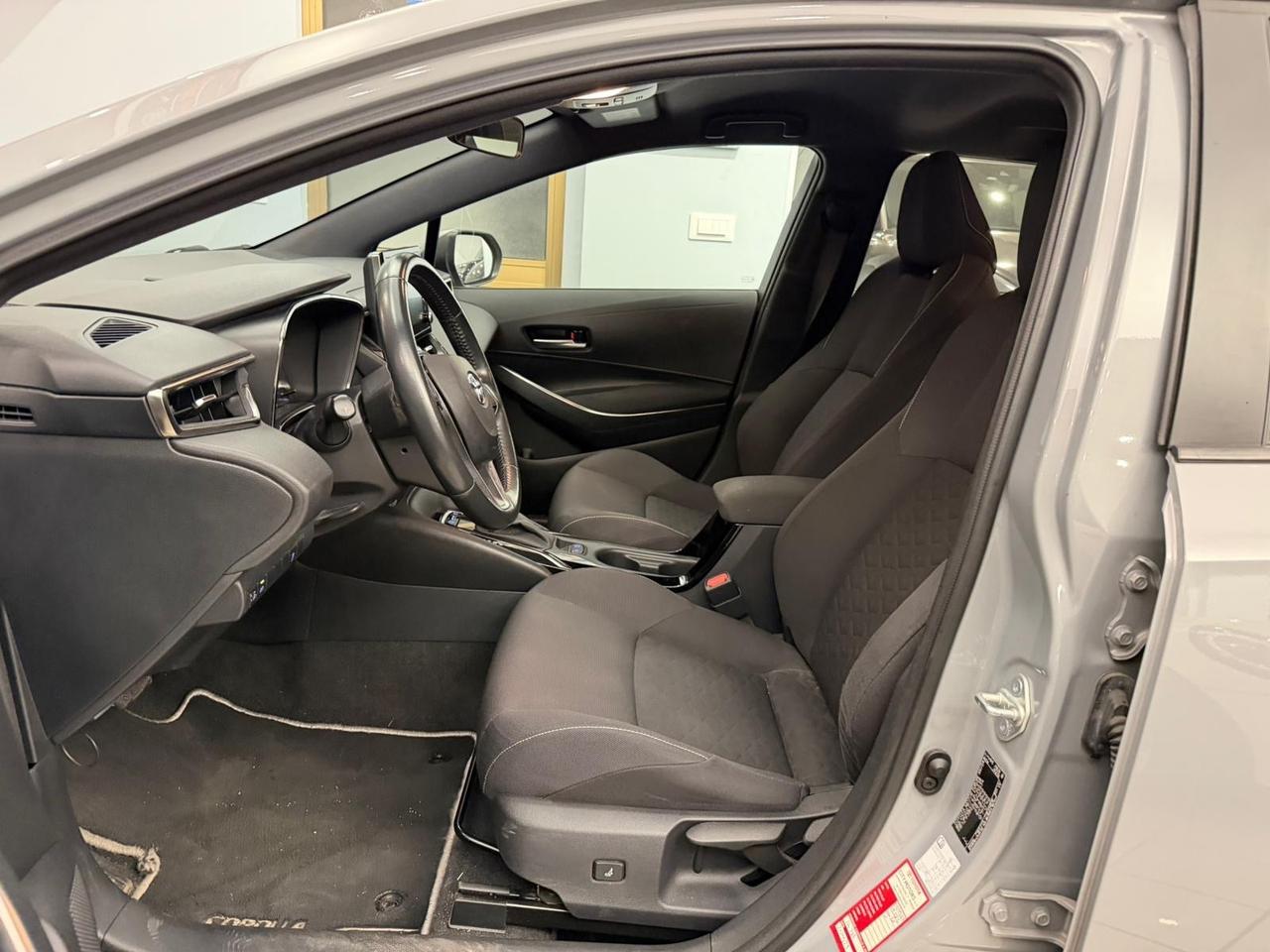 Toyota Corolla Touring Sports 1.8 Hybrid Business Tech