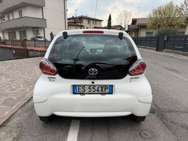 Toyota Aygo 1.0 12V VVT-i 5 porte Lounge Connect