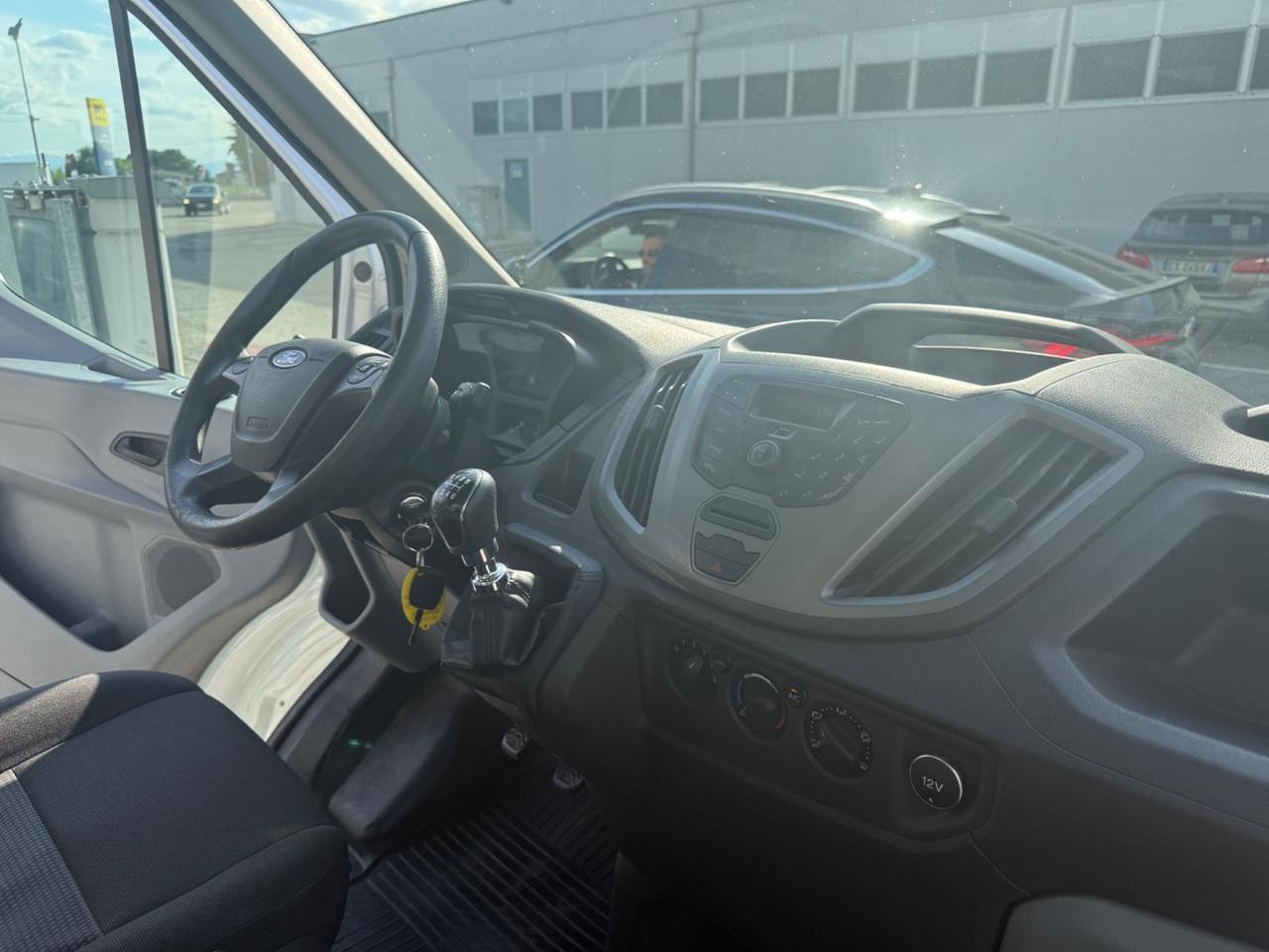 Ford Transit 350 2.2TDCi 125 PL Cabinato Entryq