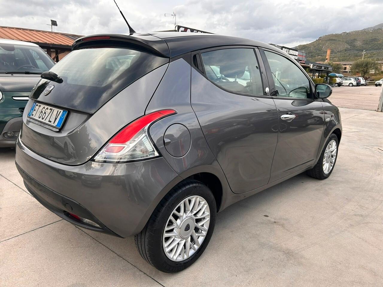 LANCIA Y 1.2GPL 60CV - NEOPATENTATI