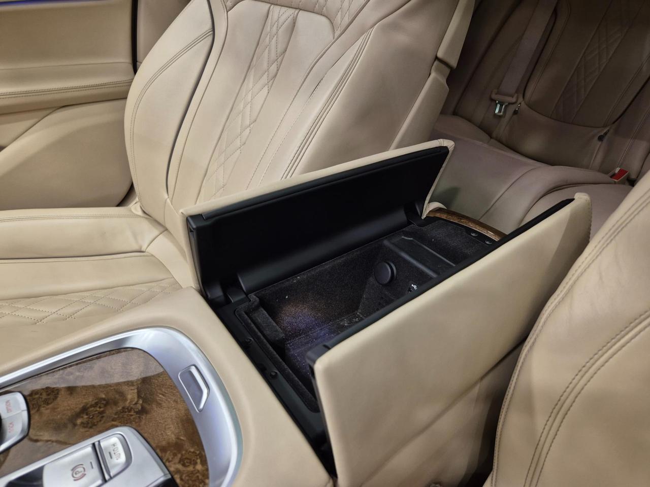 BMW 730 d Luxury auto - ACC/Lim - Cam 360 - Tetto - 4 RUOTE STERZANTI