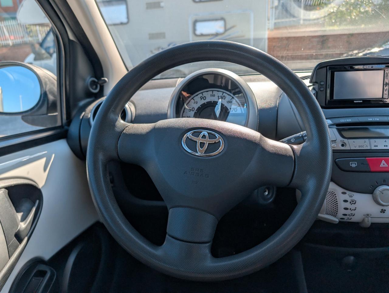 Toyota Aygo 1.0 12V VVT-i 5 porte Connect