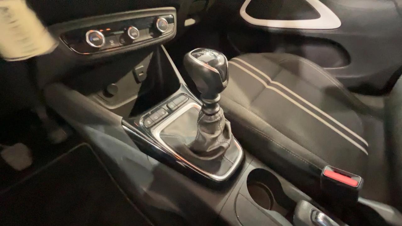 Opel Crossland 1.2 12V Start&Stop Design & Tech