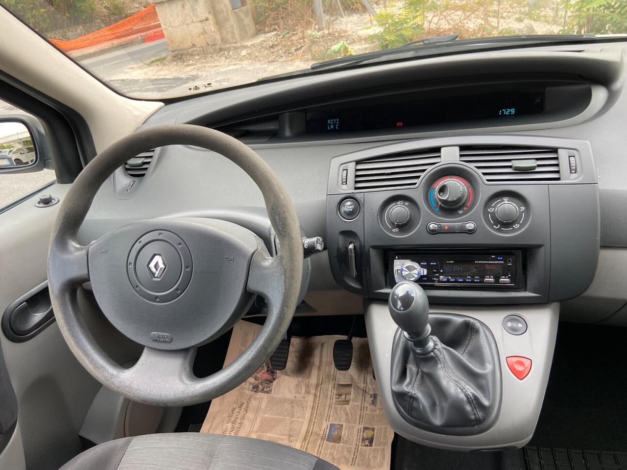 Renault Scenic 1.9 dCi 130CV Dynamique