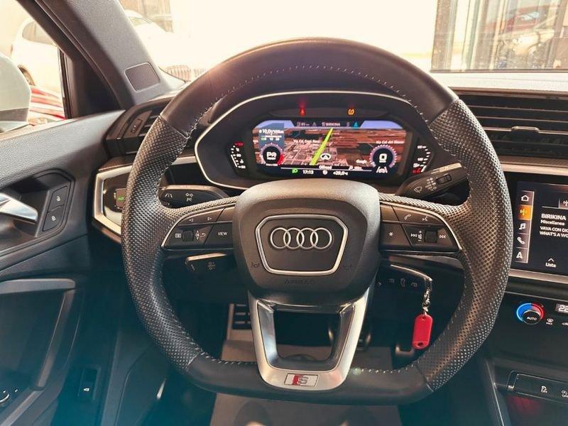 Audi Q3 40 TFSI quattro S tronic S line edition