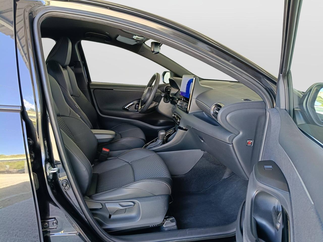 TOYOTA Yaris - MC '24
