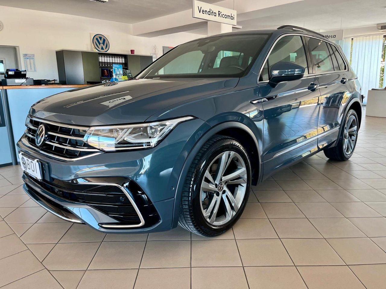 Volkswagen Tiguan 2.0 tdi R-Line 150cv dsg