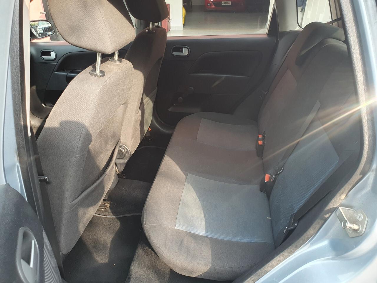 Ford Fiesta 1.4 TDCi 5p. Neopatentati 2006