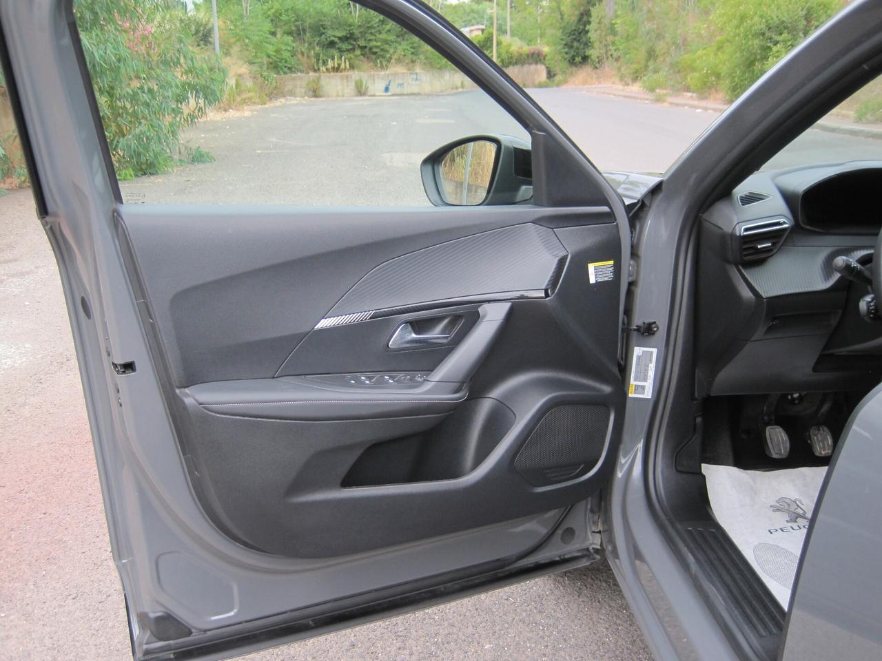 Peugeot 2008 PureTech 100 S&S Allure