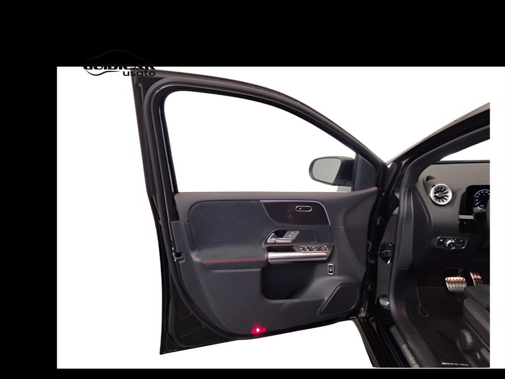 Mercedes-Benz Classe B - W247 2023 - B 180 d AMG Line Advanced Plus auto