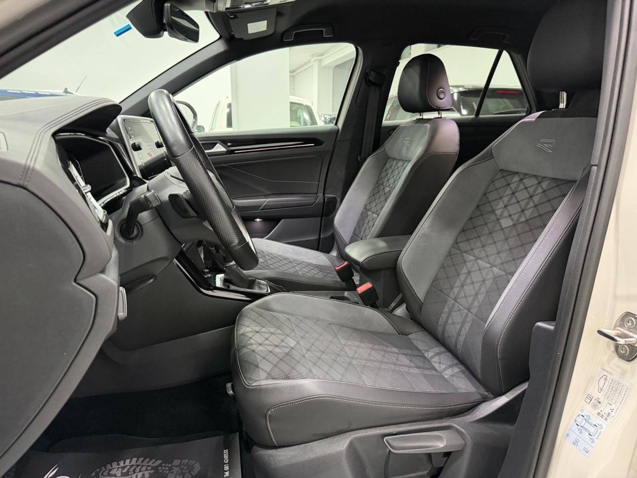 Volkswagen T-Roc 1.5 TSI ACT DSG R-Line
