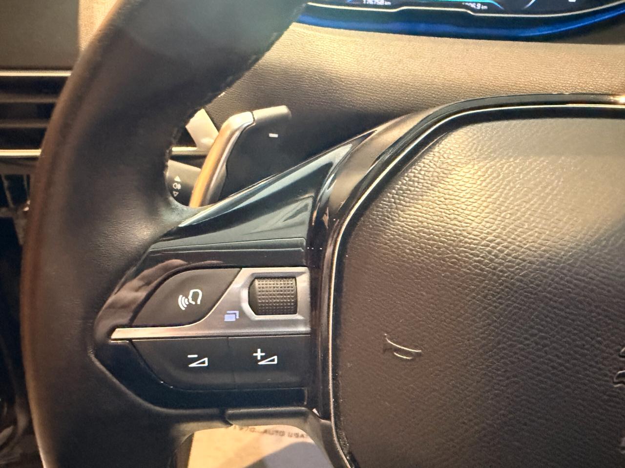 Peugeot 3008 BlueHDi 130 S&S EAT8 Allure