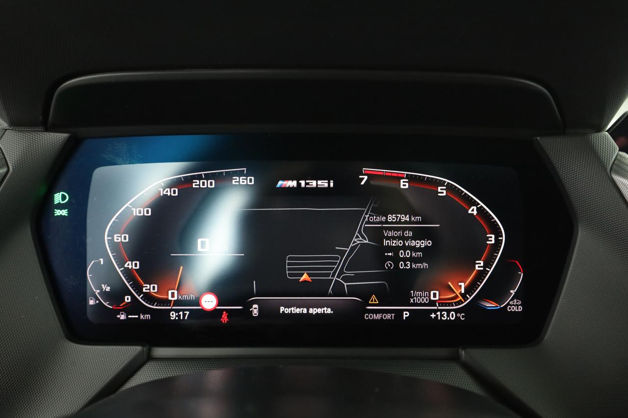 BMW Serie 1 (F40) M135i xdrive