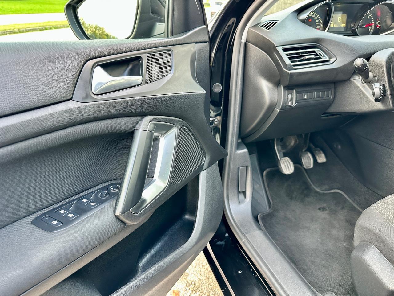 Peugeot 308 BlueHDi 120 S&S SW 2018