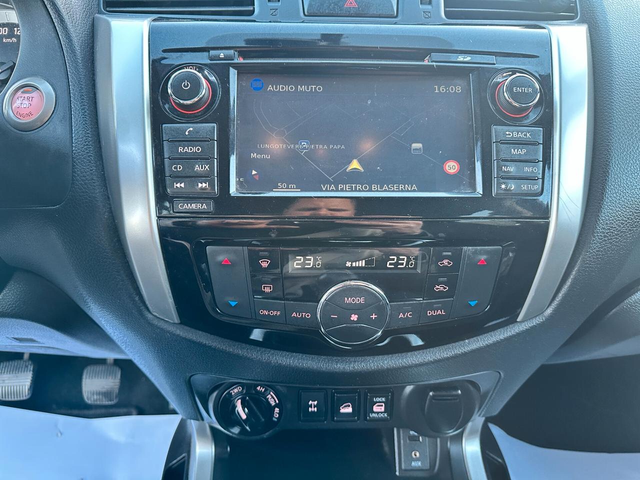 Nissan Navara 2.3 dCi 4WD Cabinato UNIPRO