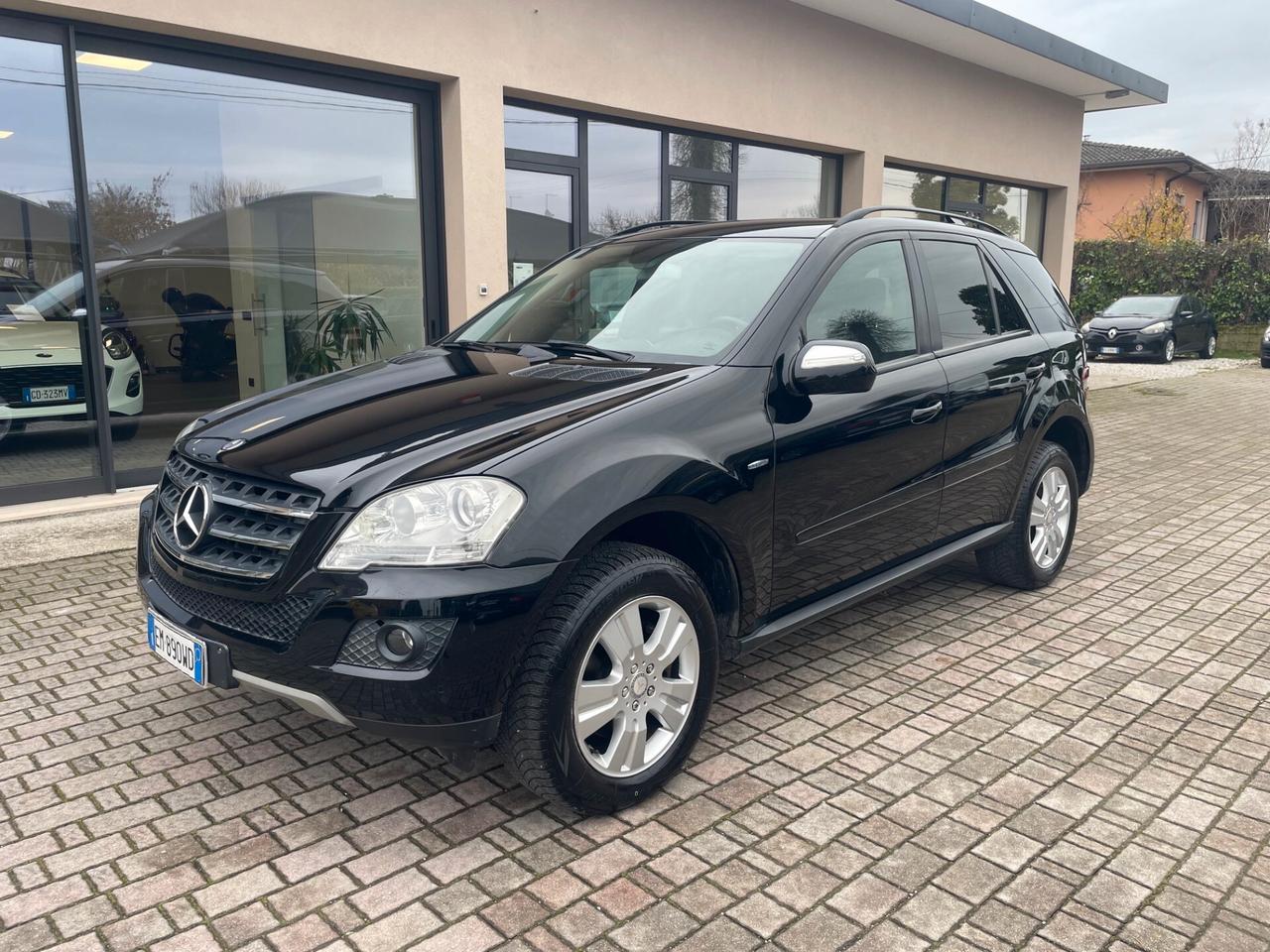 Mercedes-benz ML 300 CDI BlueEFFICIENCY