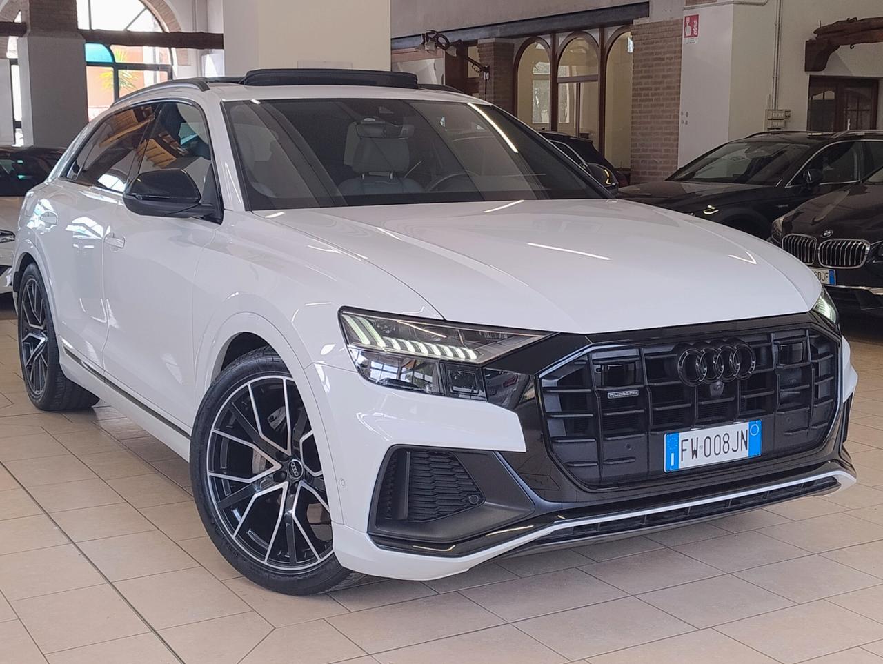 AUDI Q8 50TDI quattro tiptronic SLINE 360 TETTO TOUR AMBIENT