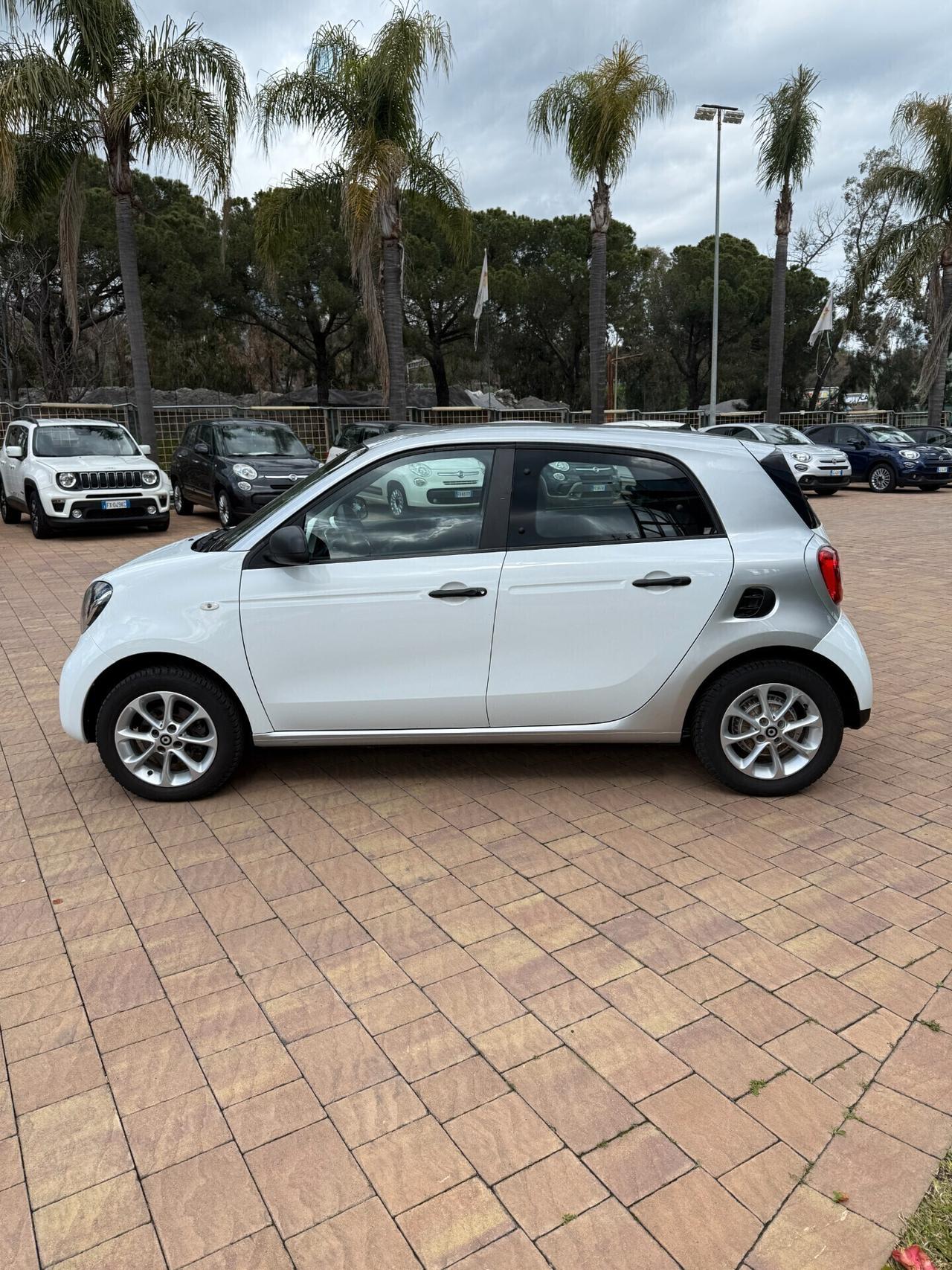 Smart ForFour 70 1.0 twinamic Youngster