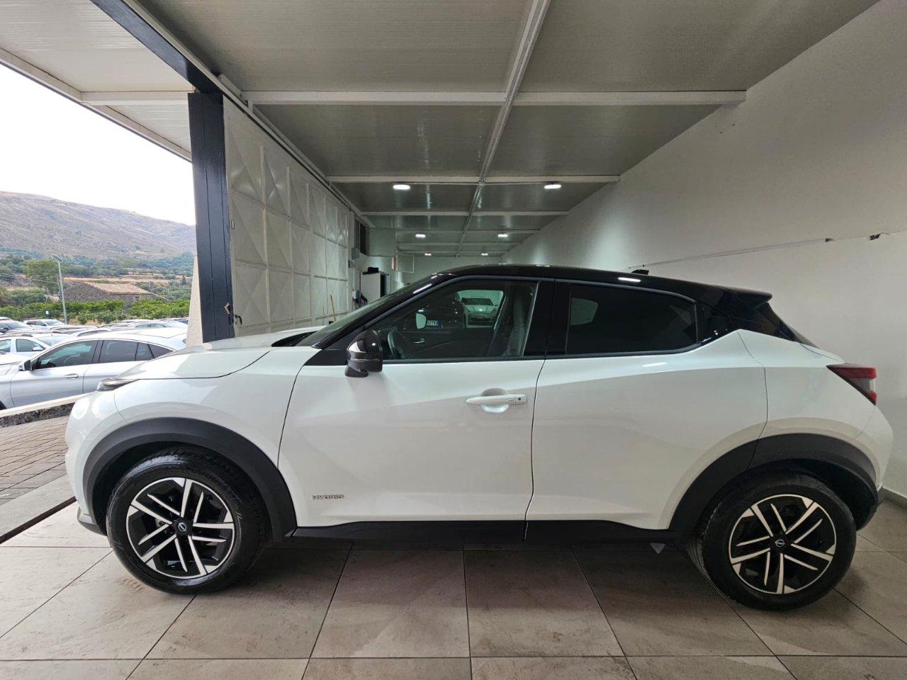 Nissan Juke 1.6 hev N-Connecta Hybrid
