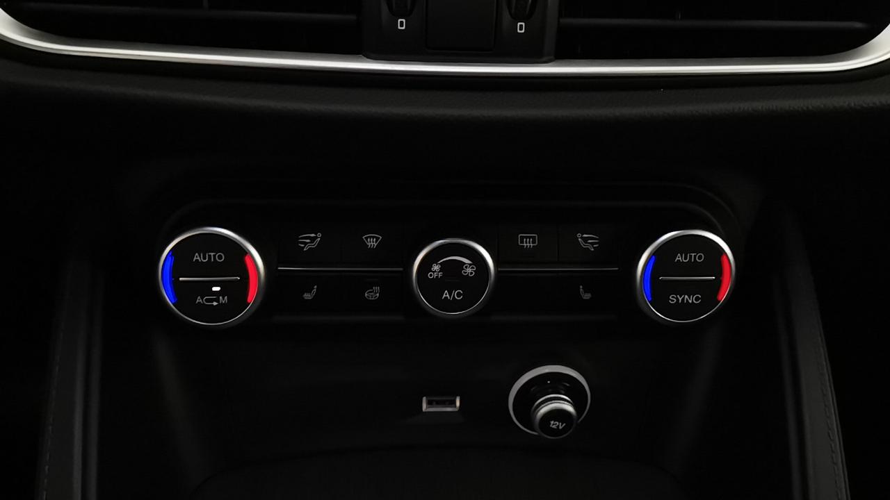 ALFA ROMEO Stelvio 2017 - Stelvio 2.2 t Executive Q4 210cv auto