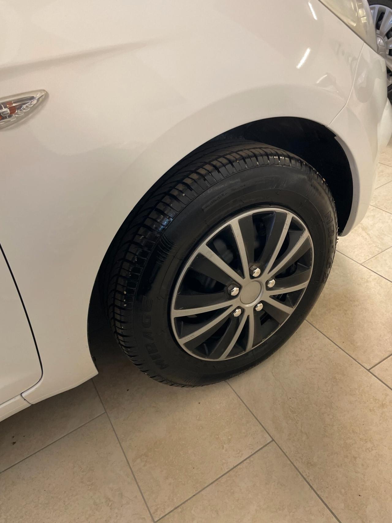 Hyundai i20 1.2 Comfort Full Catena nuova+tagliando